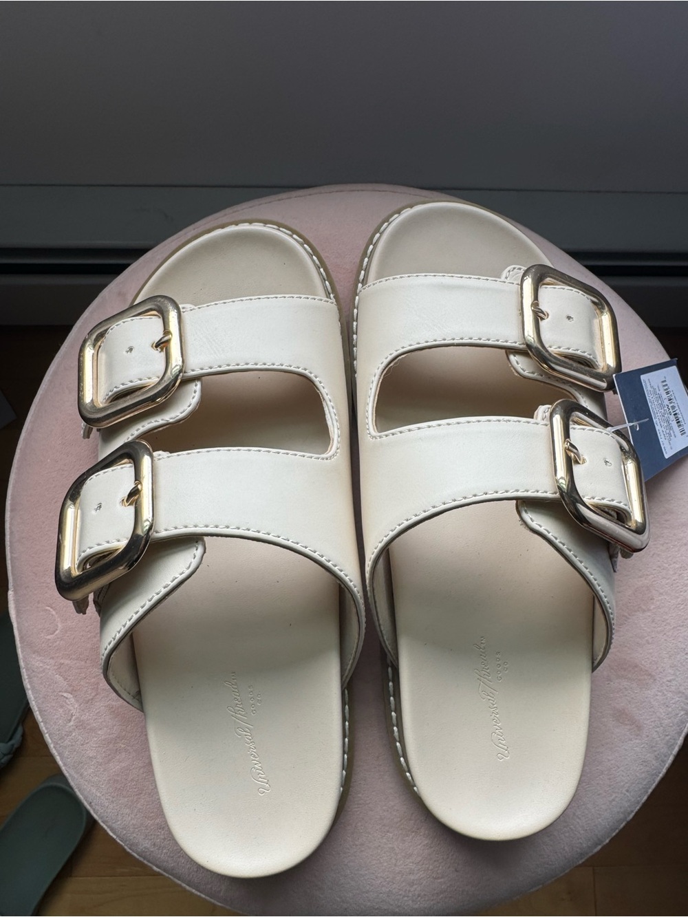 NWT Universal Thread Cream Double-Buckle Slide Sandals with Gold Buckles Wide